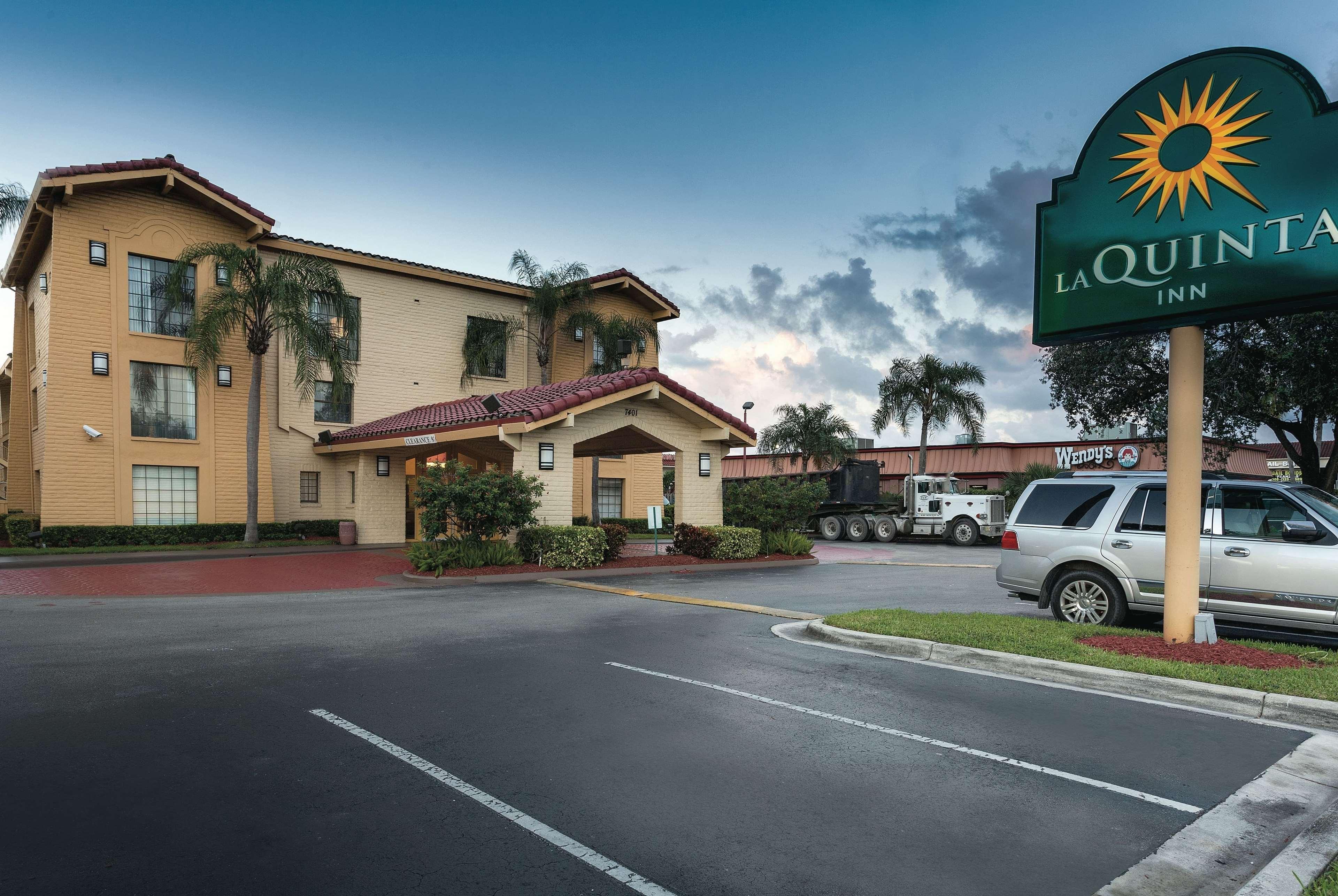 La Quinta Inn By Wyndham Miami Airport North Miami Springs Exterior foto