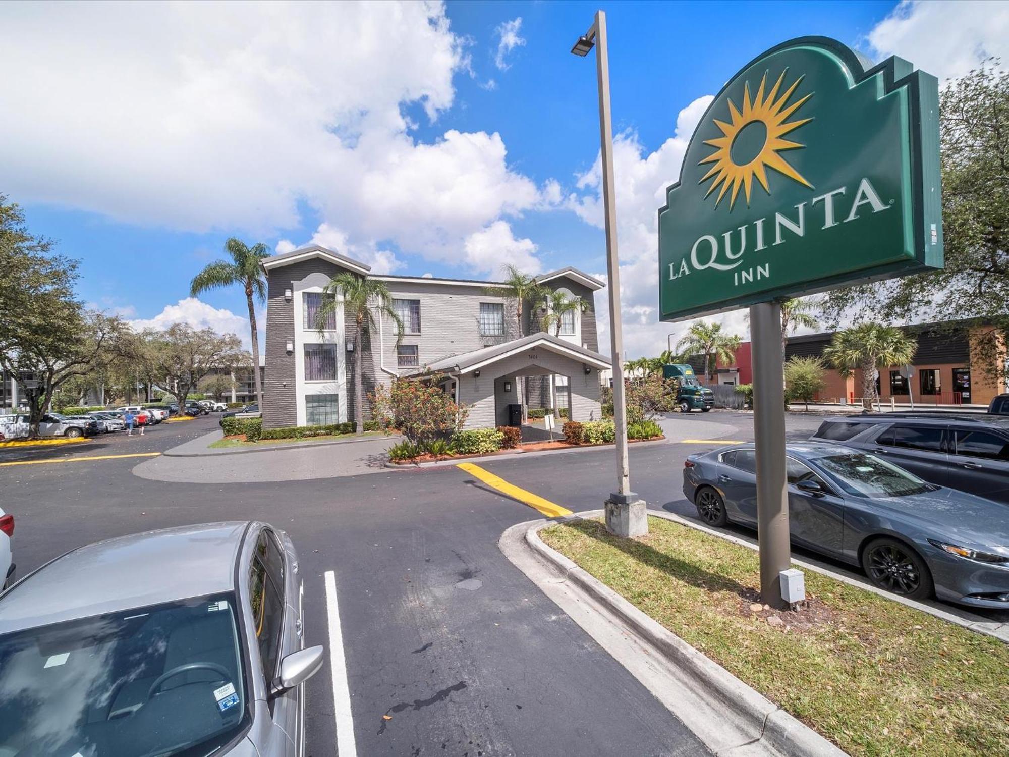 La Quinta Inn By Wyndham Miami Airport North Miami Springs Exterior foto
