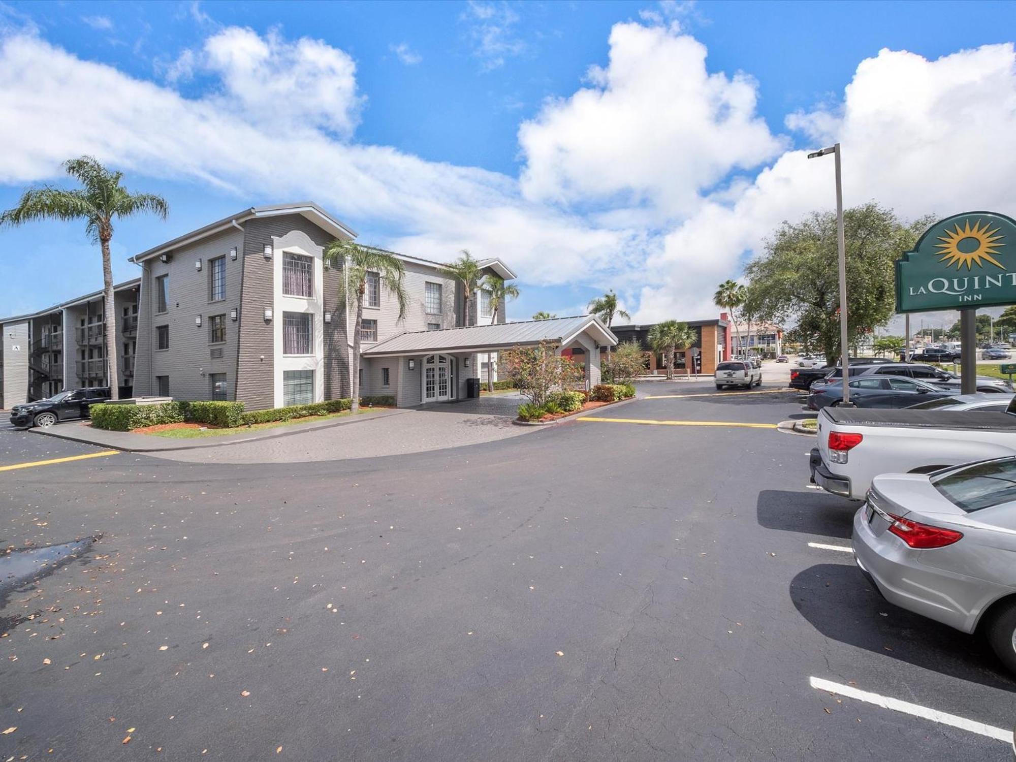 La Quinta Inn By Wyndham Miami Airport North Miami Springs Exterior foto