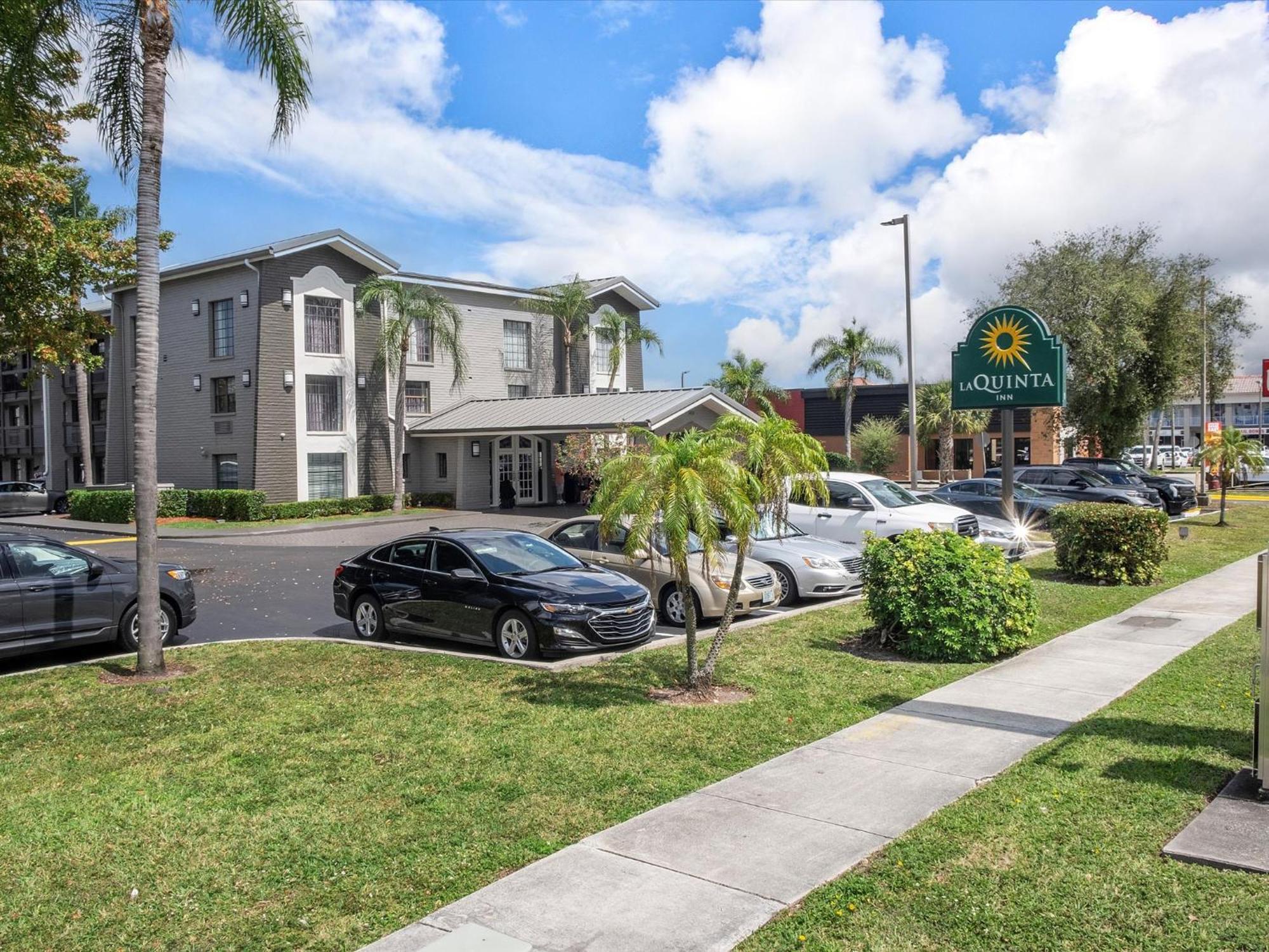 La Quinta Inn By Wyndham Miami Airport North Miami Springs Exterior foto