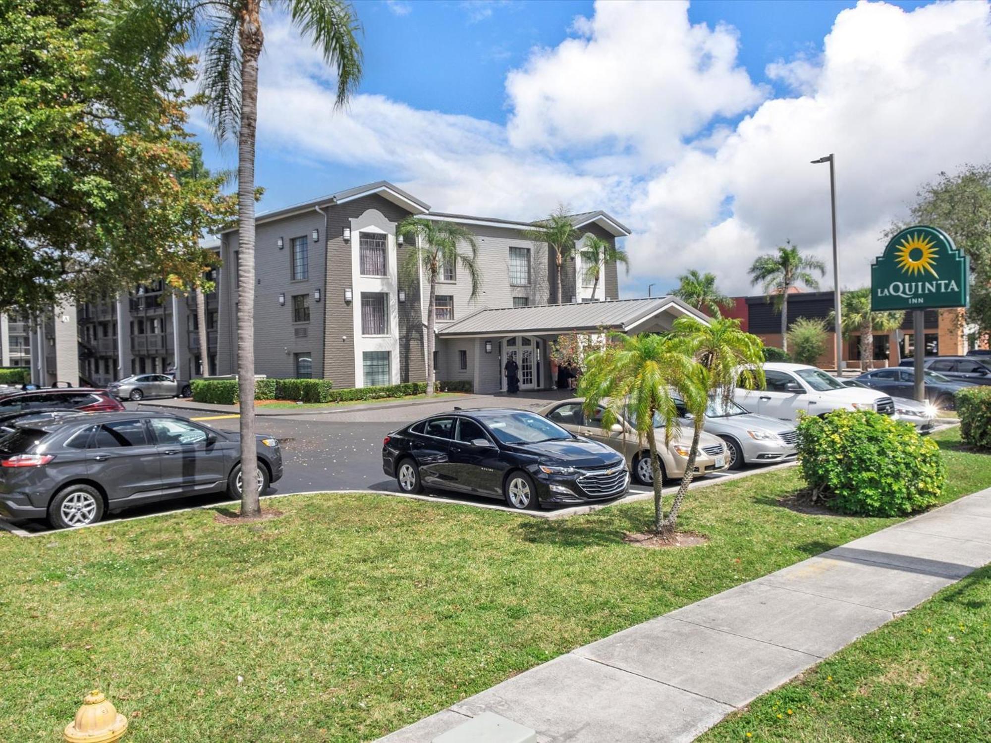 La Quinta Inn By Wyndham Miami Airport North Miami Springs Exterior foto
