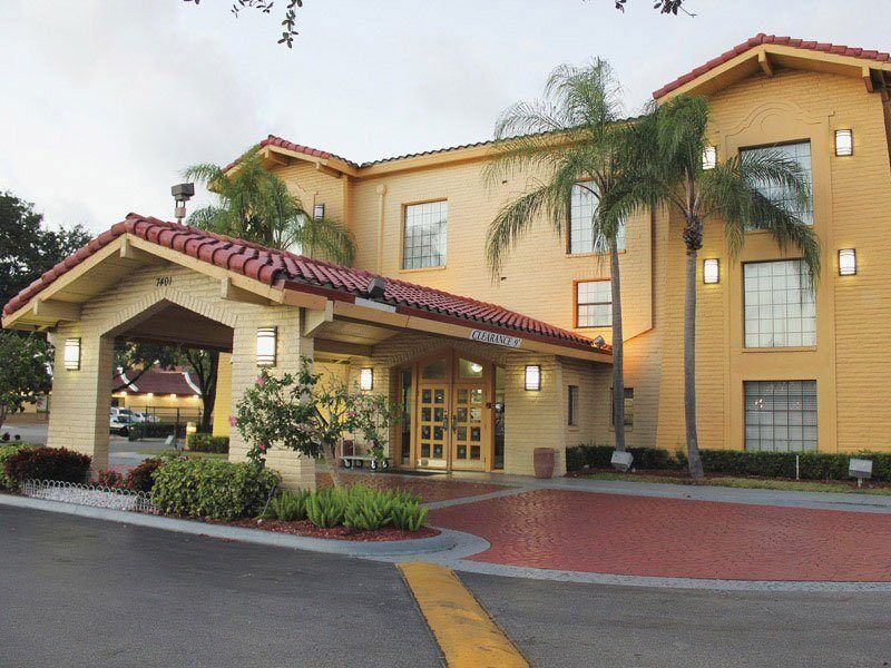 La Quinta Inn By Wyndham Miami Airport North Miami Springs Exterior foto